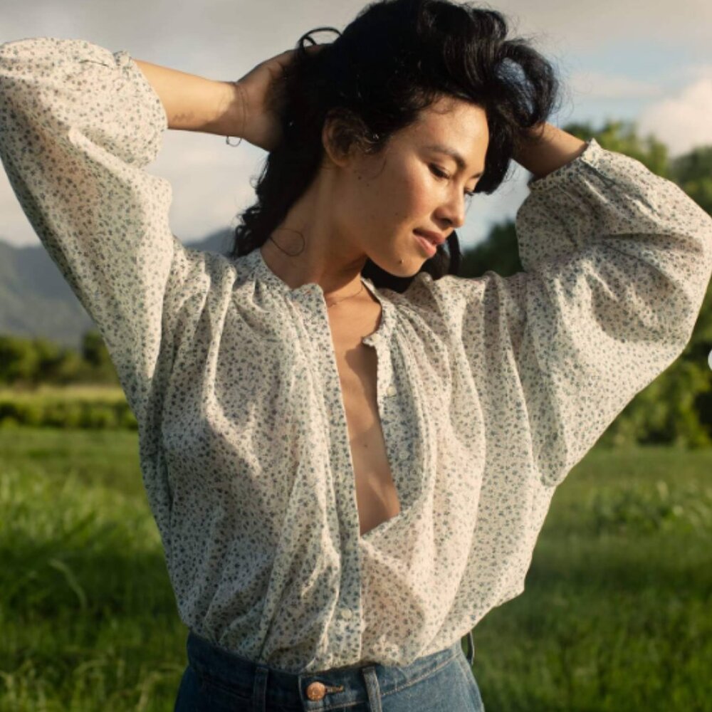 DÔEN Jane Blouse in Baby Blue Kate